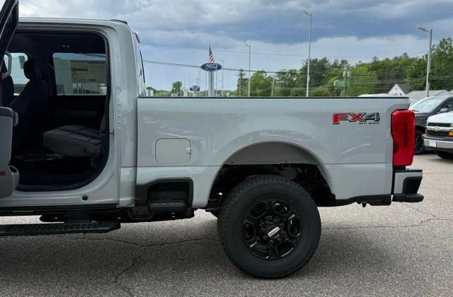 New 2026 Avalanche Ford F-350® XL image 30