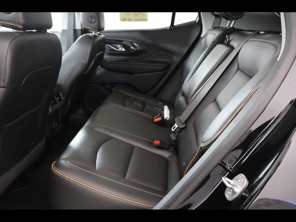 Used 2022 Black GMC AT4 image 10