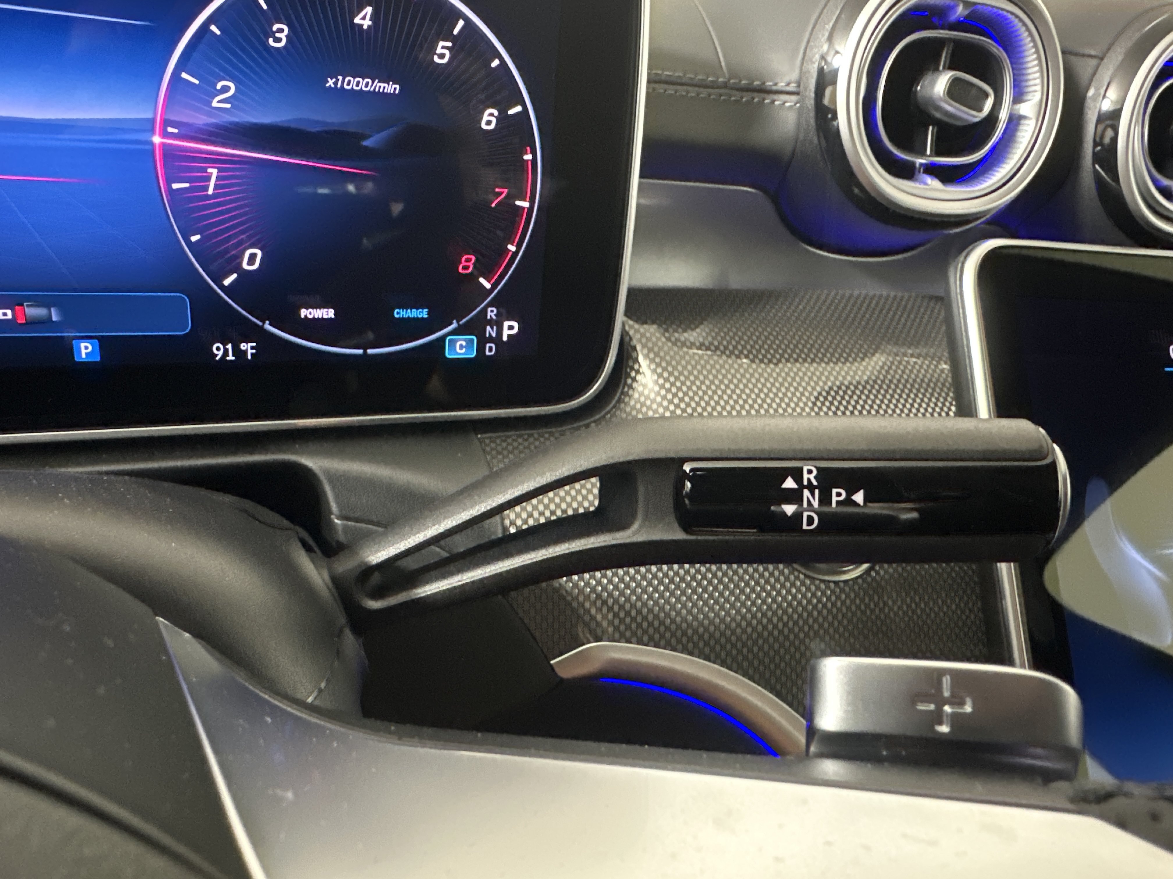 New 2026 GRAPHITE GREY METALLIC Mercedes-Benz C 300 image 18
