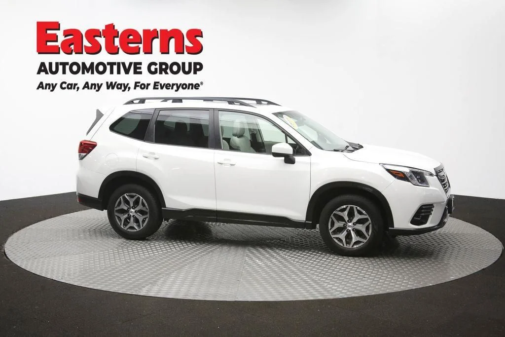Used 2022 White Subaru Premium image 52