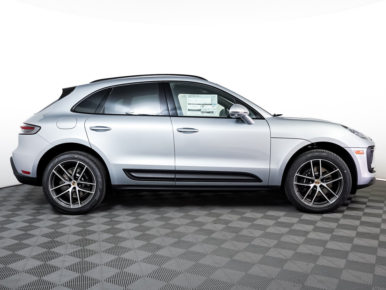 New 2026 DOLOMITE SILVER Porsche  image 11