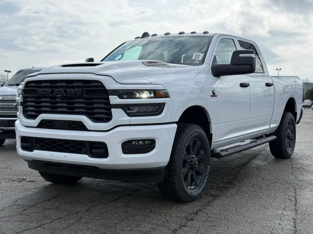 New 2026 Bright White Clear-Coat Exterior Paint RAM Tradesman image 2