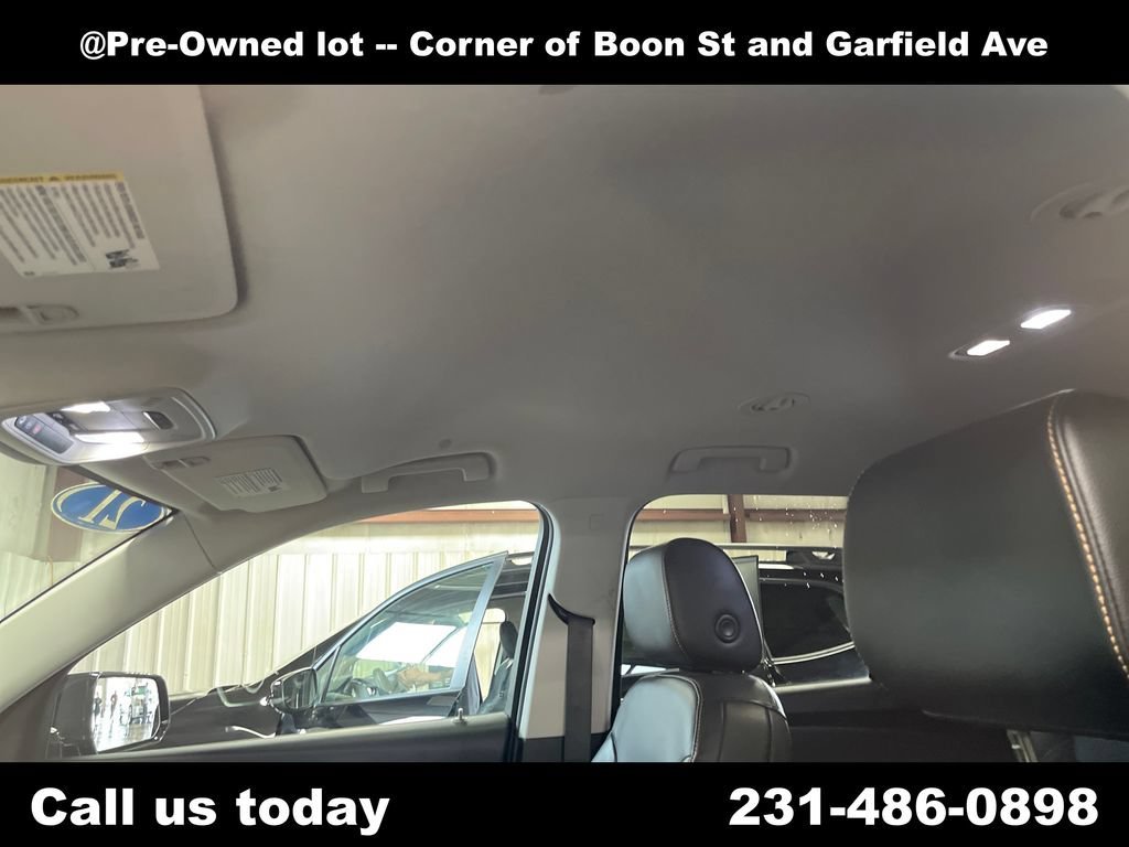 Used 2021 MOSAIC BLACK METALLIC Chevrolet LT Leather image 13