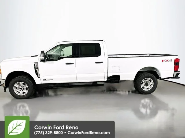 New 2026 Oxford White Ford XLT image 4
