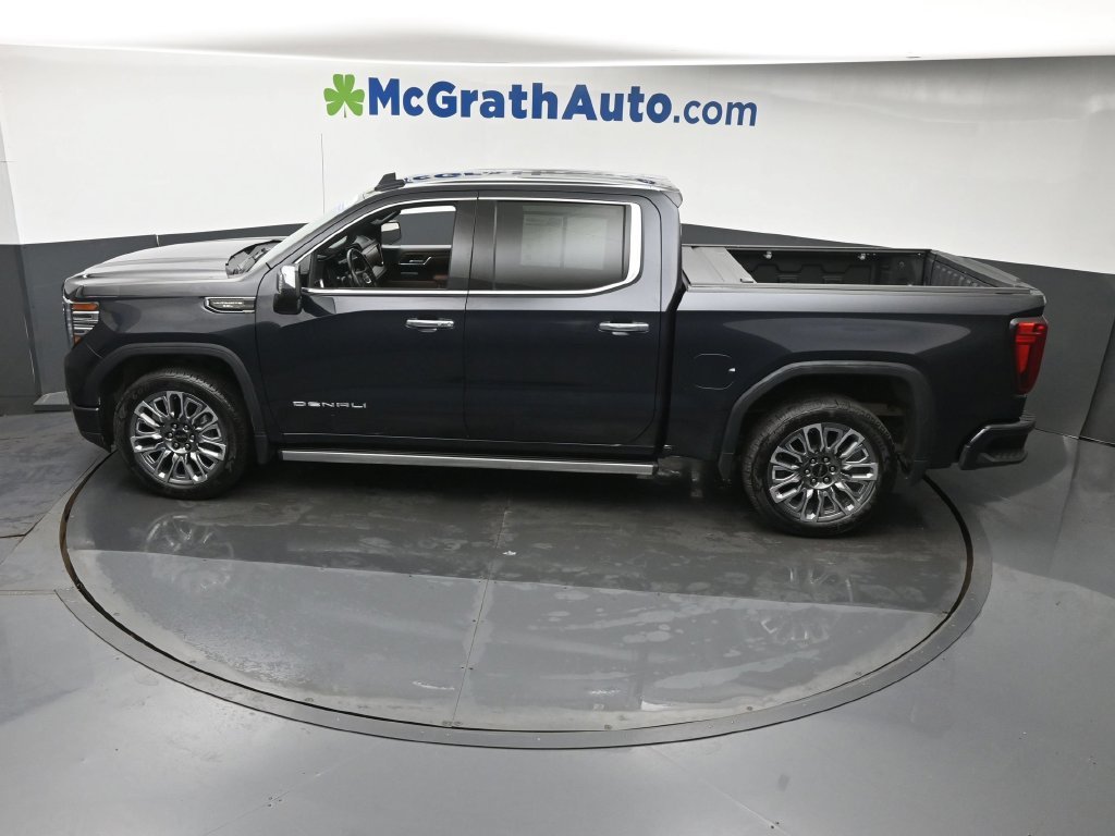 Used 2023 Silver GMC Denali Ultimate image 25