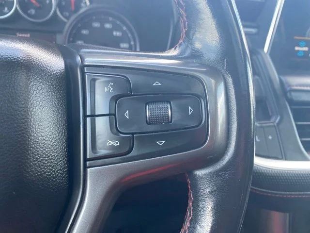 Used 2021  Chevrolet RST image 21
