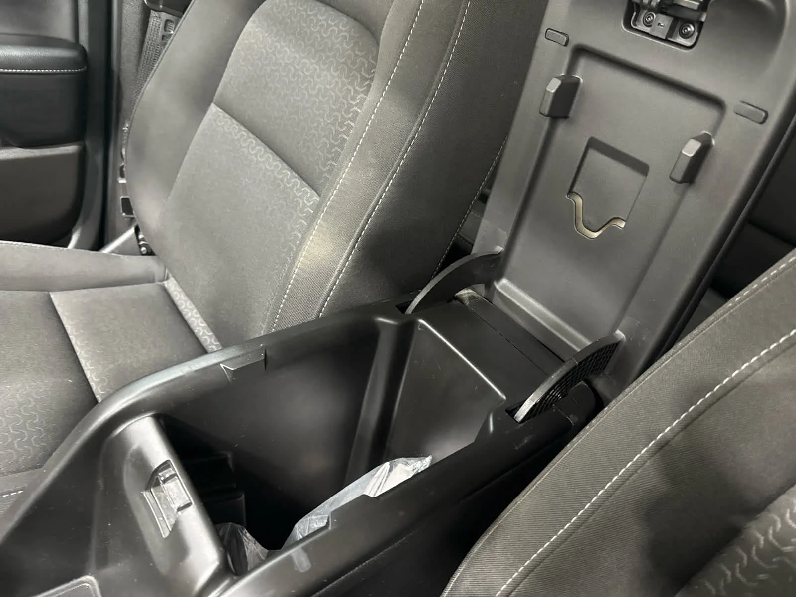Certified Used 2022 Desert Sand Metallic GMC Elevation image 23