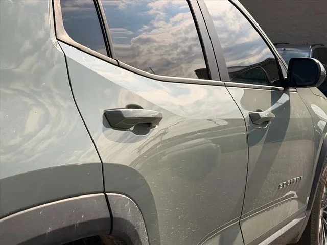 Used 2025 Green Chevrolet LT image 13
