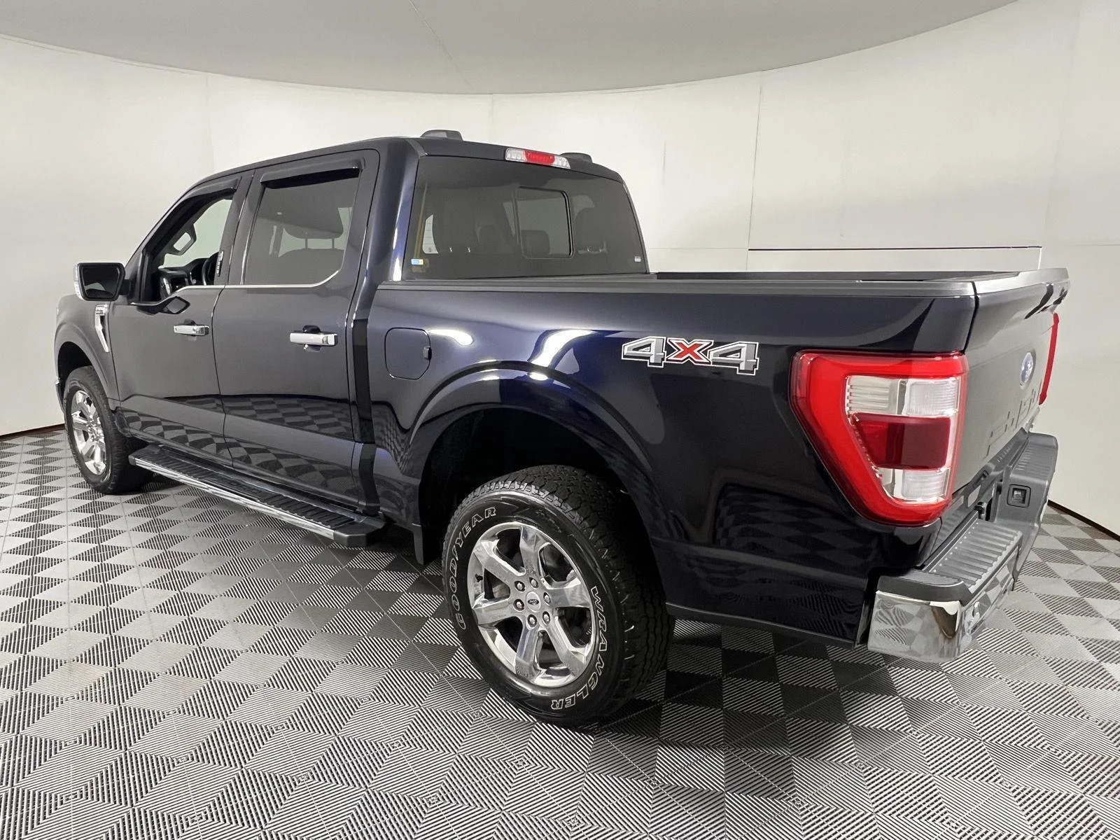 Used 2021 Antimatter Blue Ford LARIAT image 8