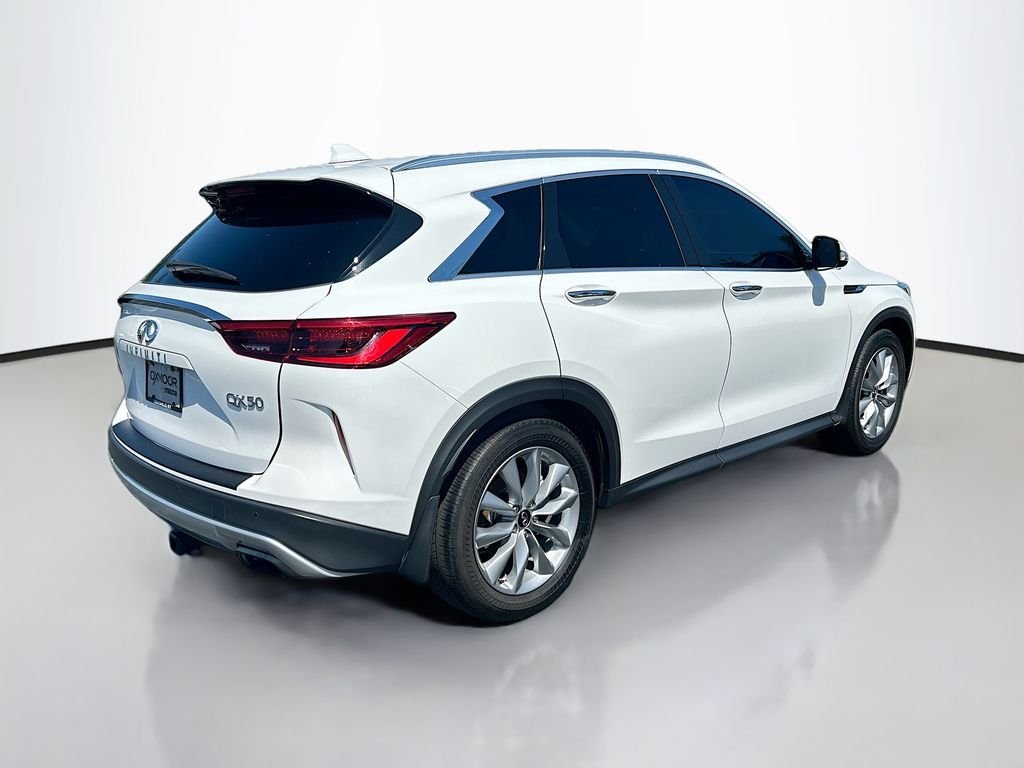 Used 2021 Lunar White INFINITI ESSENTIAL image 7