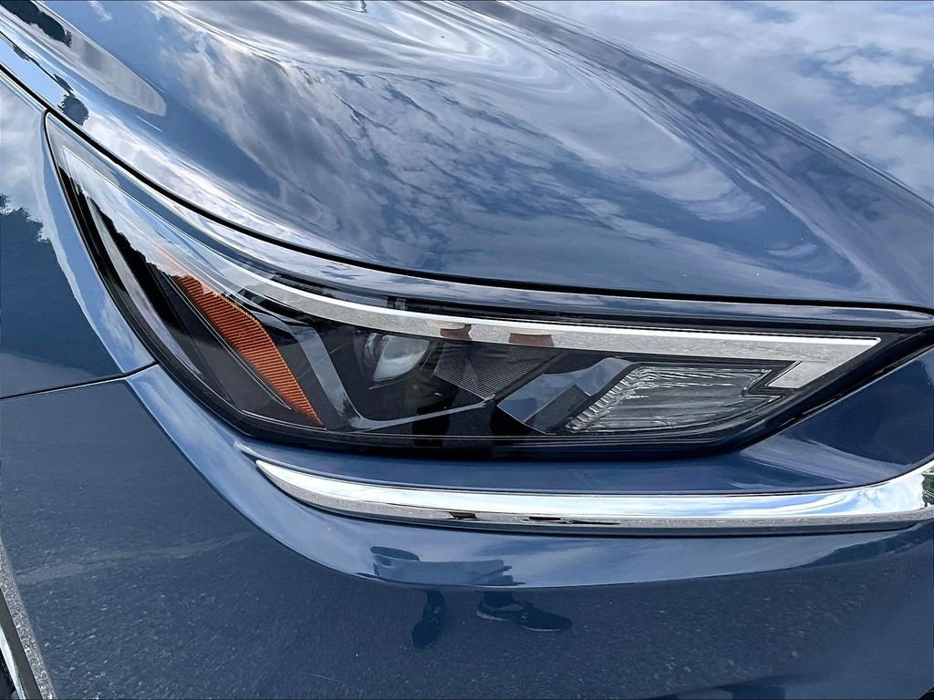 Used 2024 White Toyota XLE image 34