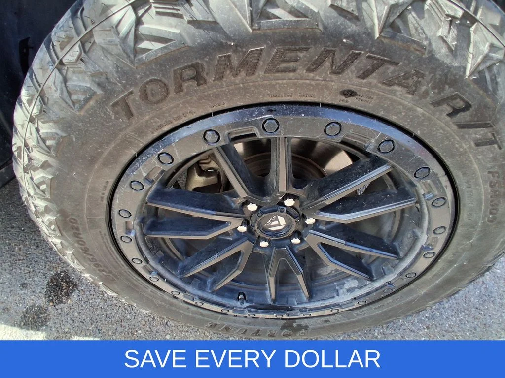 Used 2018 Red Ford XL image 8