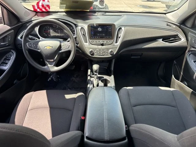 Used 2023 Gray Chevrolet LT image 19