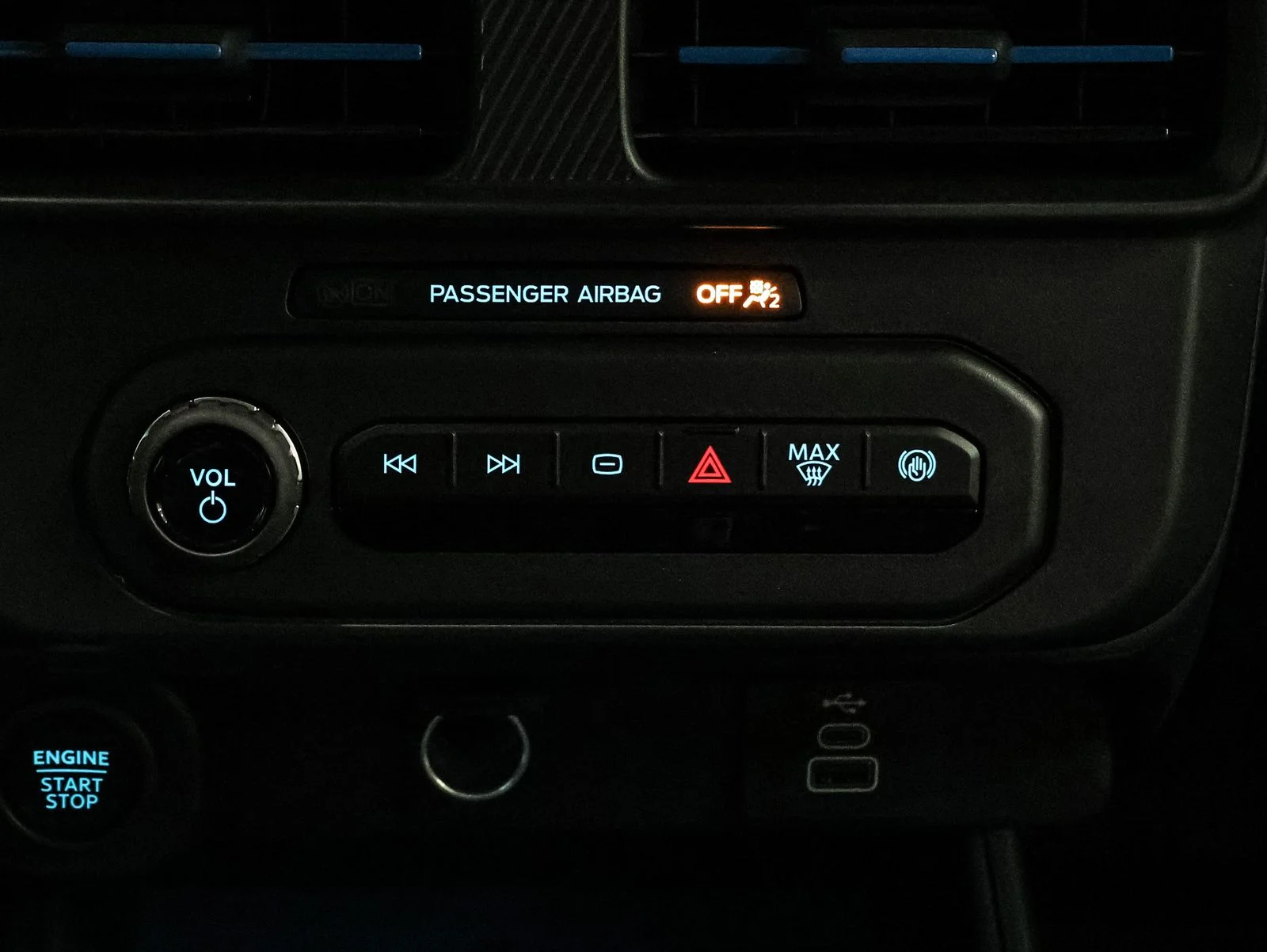 New 2026 Gray Ford XLT image 28