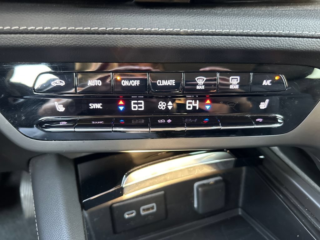 2023 Buick Envision Essence - Photo 27