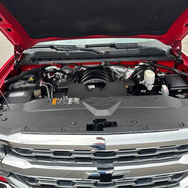 Used 2018 Red Chevrolet LTZ image 8