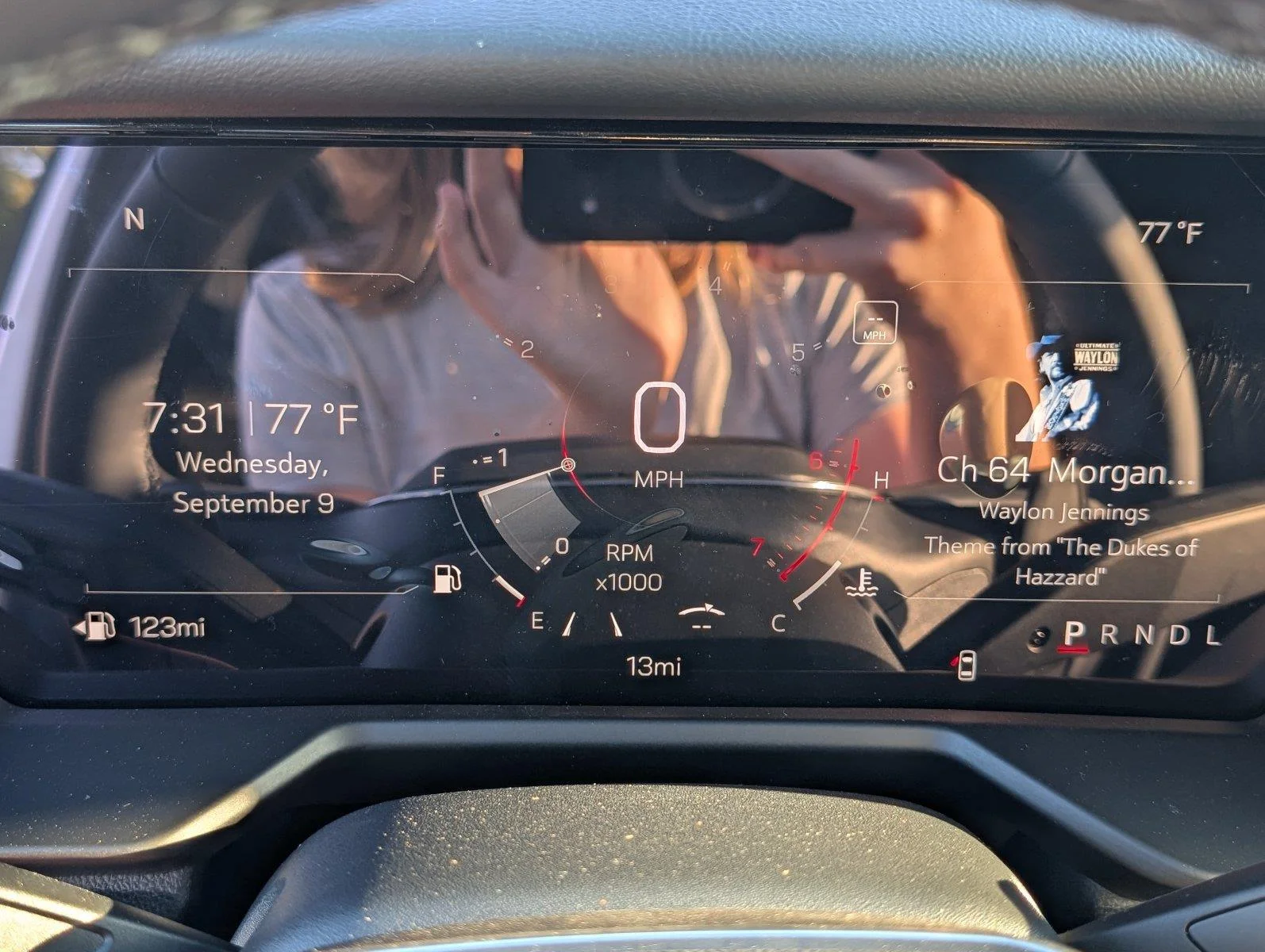 New 2027 Summit White GMC Elevation image 26