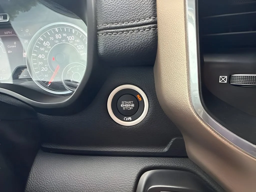Used 2021  Ram Laramie image 24