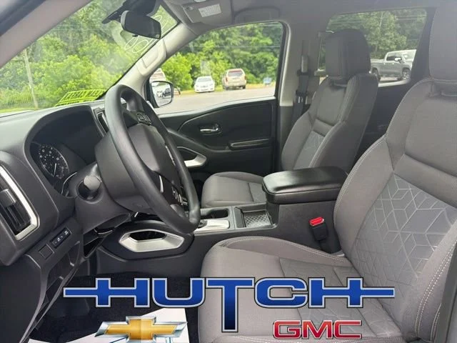 Used 2025 Gray Nissan Crew Cab SV 4x4 image 21