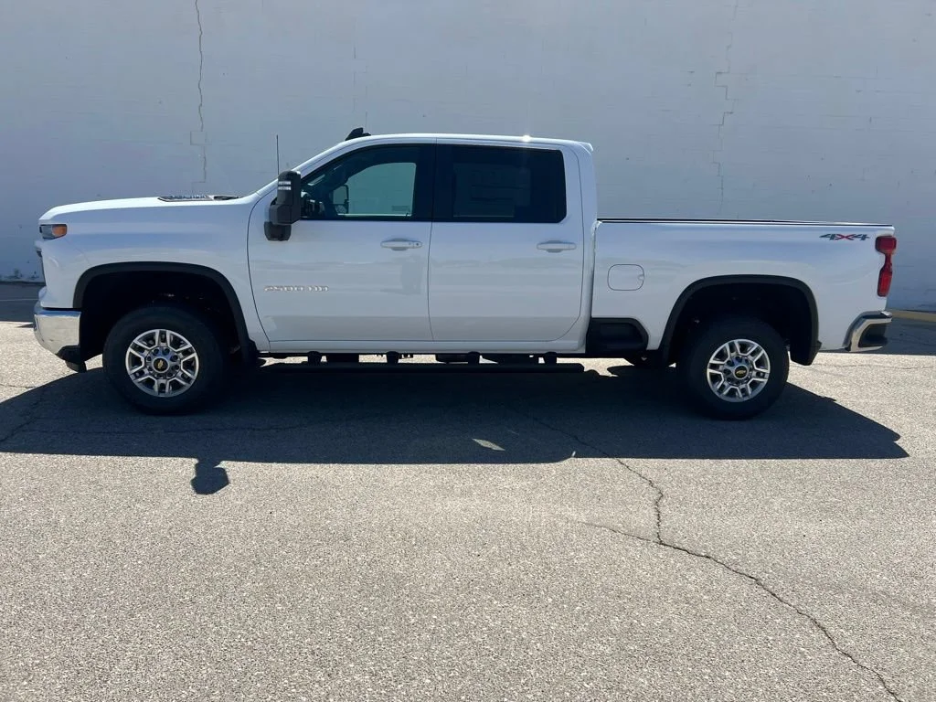New 2026 Summit White Chevrolet LT image 2