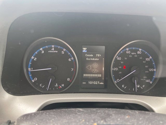 Used 2018 Black Toyota XLE image 17