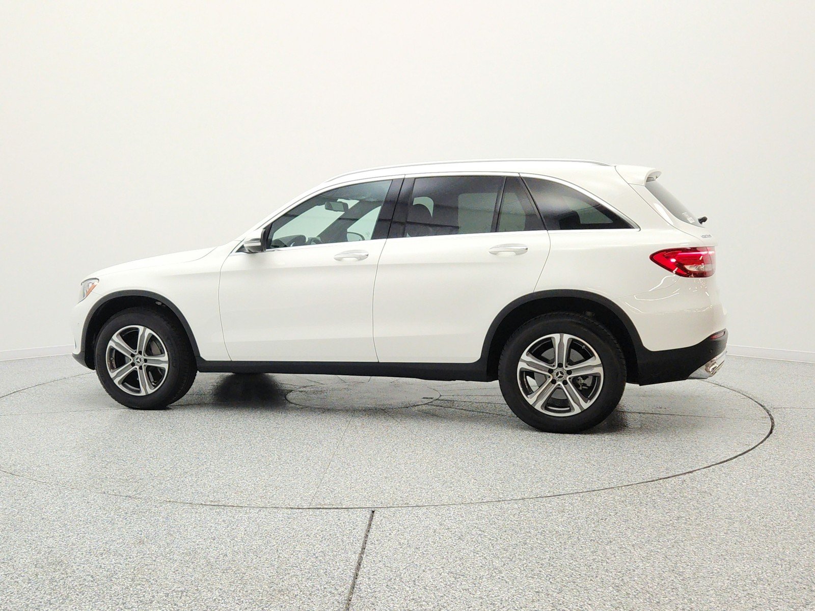 Used 2019 Polar White Mercedes-Benz GLC 300 SUV image 8