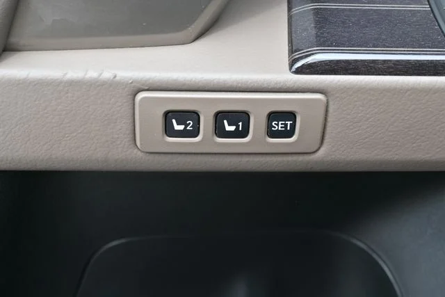 Certified Used 2021 NEBULA GRAY PEARL Lexus 460 image 19
