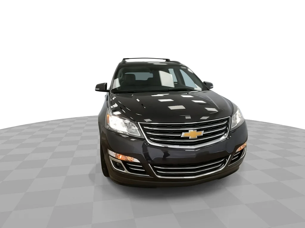 Used 2017 Tungsten Metallic Chevrolet Premier image 4