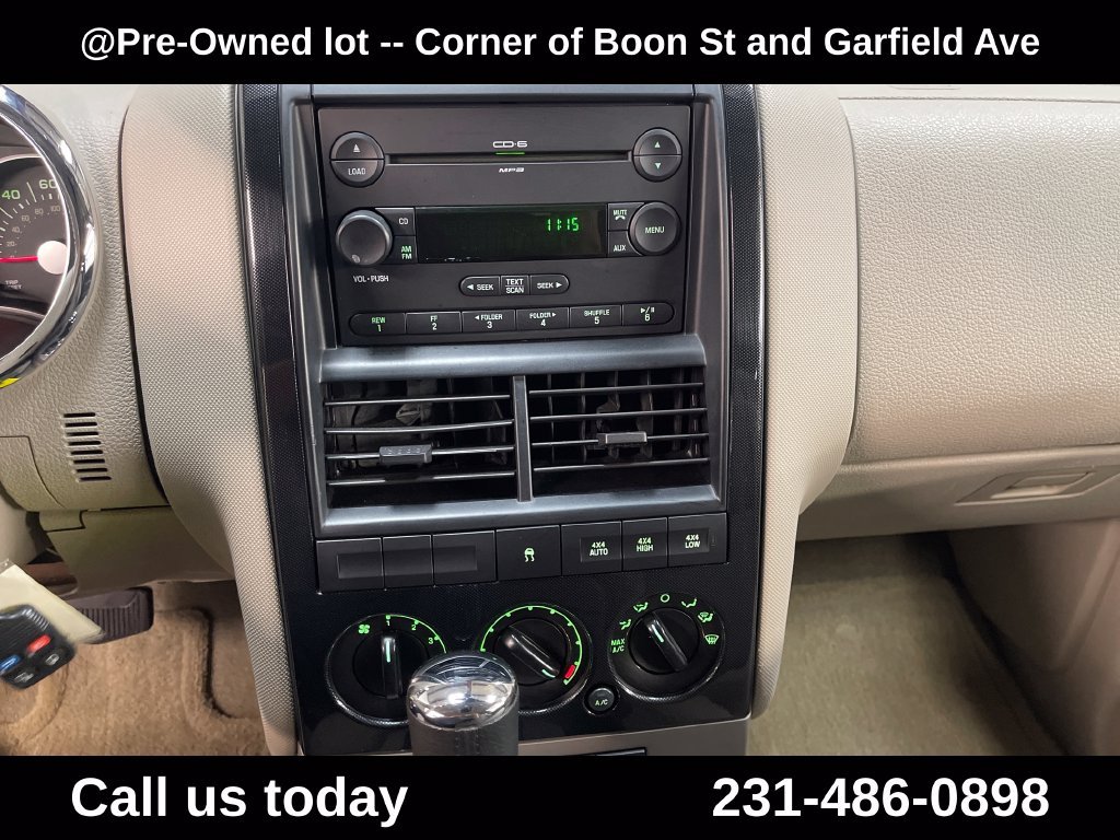 Used 2006 Blue Ford XLT image 17