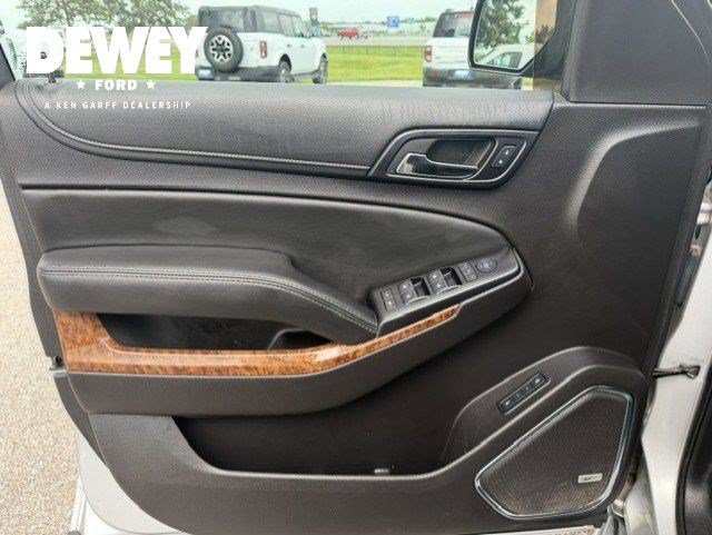Used 2016 Silver Ice Metallic Chevrolet LTZ image 9