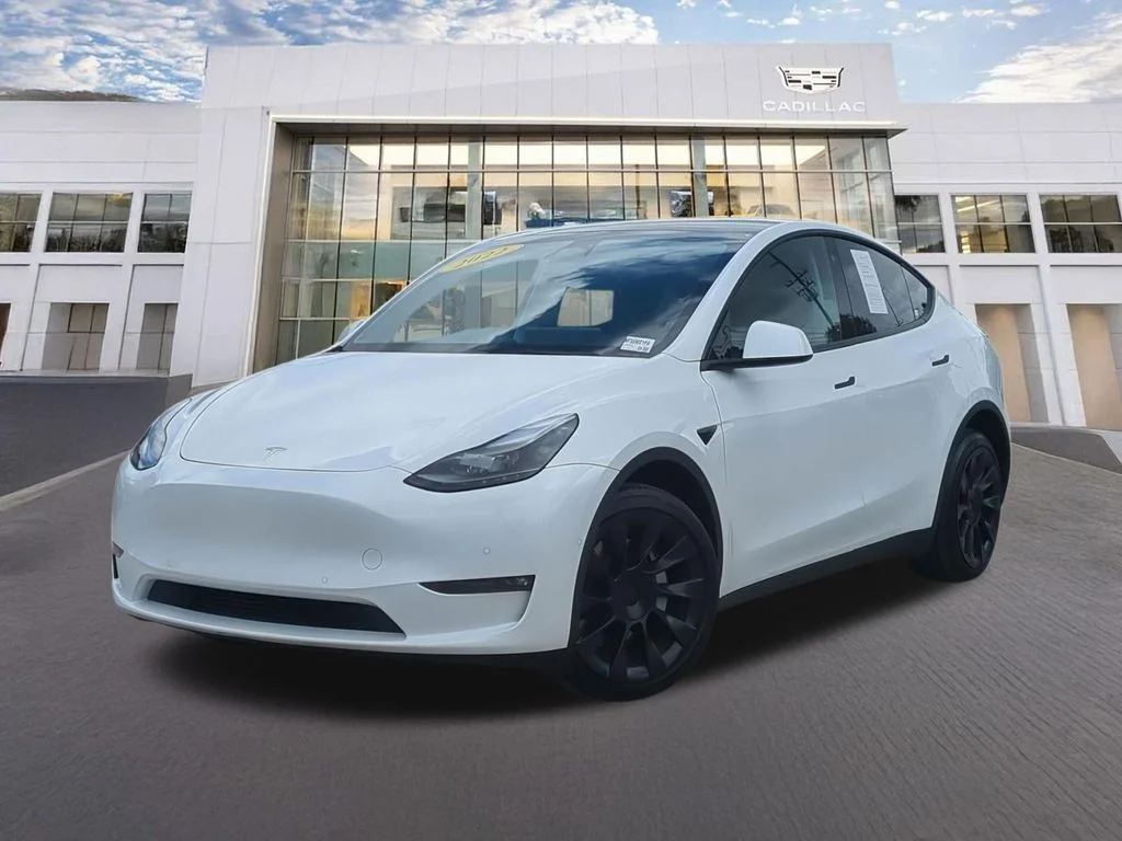 2022 Tesla Model Y Long Range Dual Motor All-Wheel Drive's photo