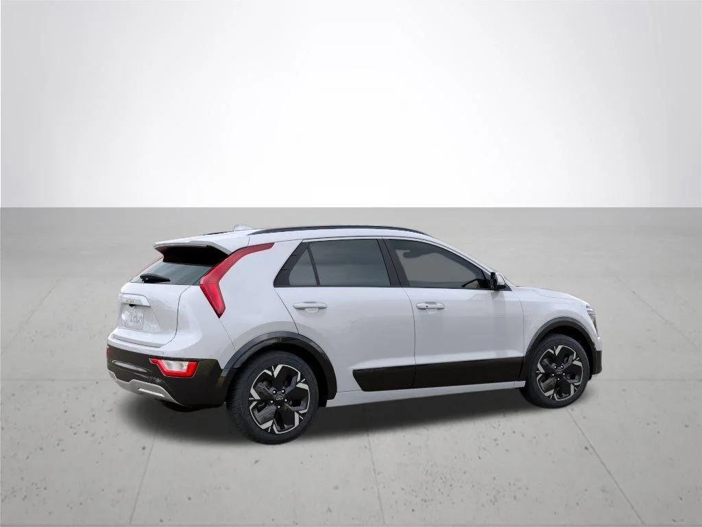New 2026 Snow White Pearl Kia WIND image 6