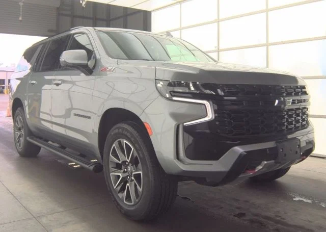 Used 2023 Gray Chevrolet Z71 image 1