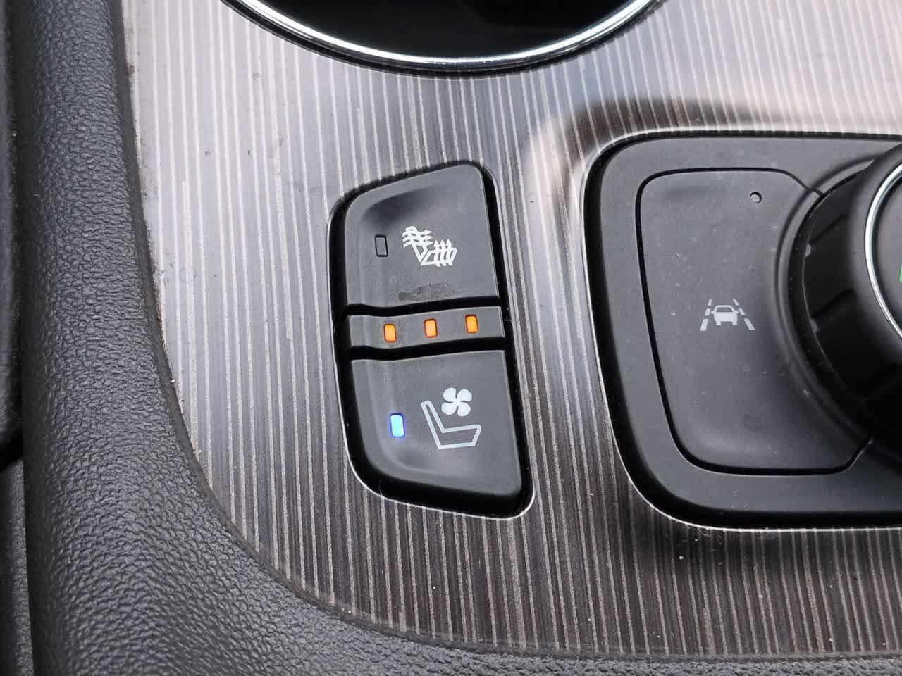 2021 GMC Acadia SLT - Photo 23