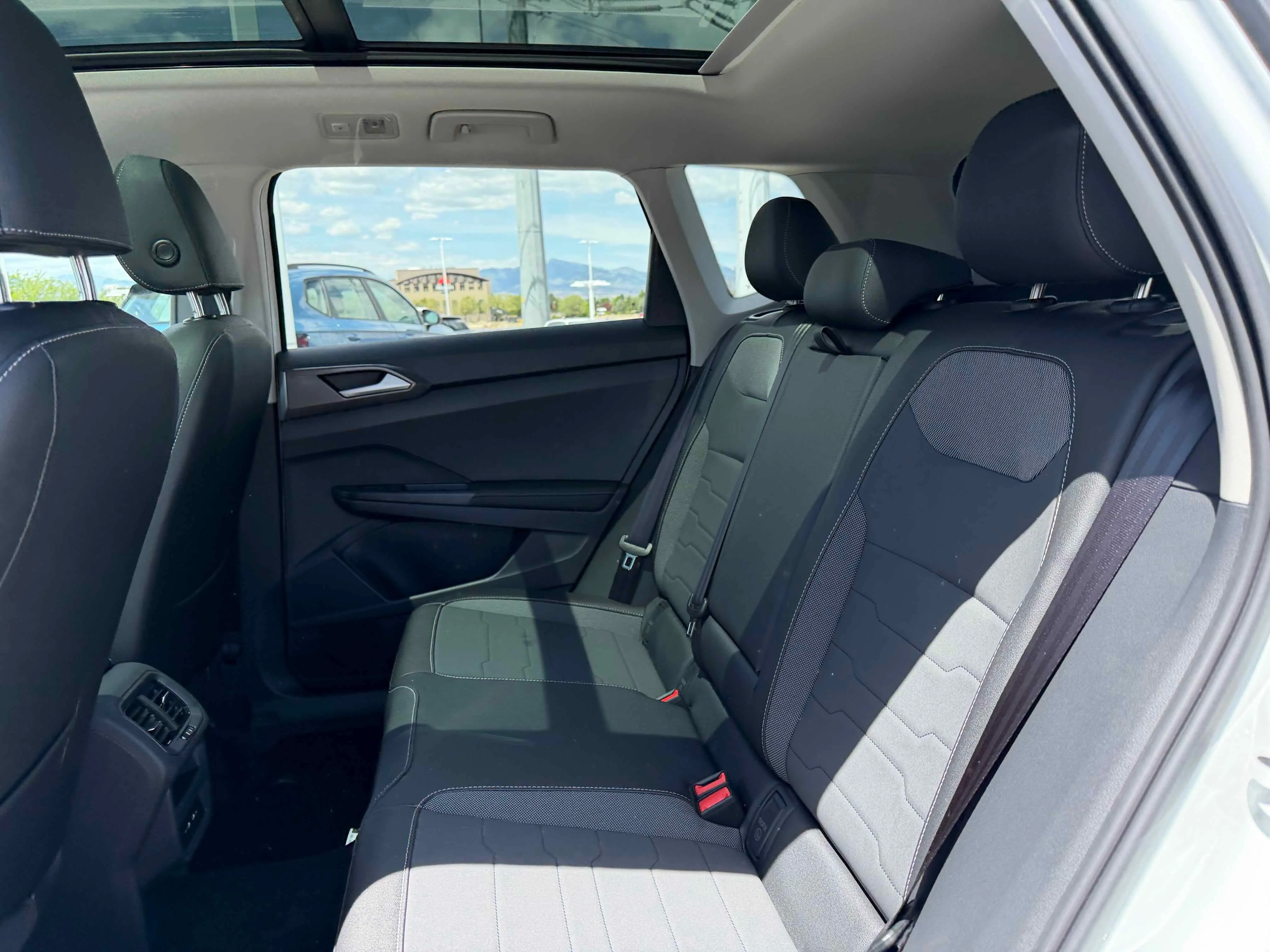 New 2026 Pure White Volkswagen SE Black image 29