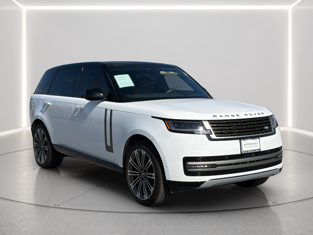 Used 2025 White Land Rover SE image 12