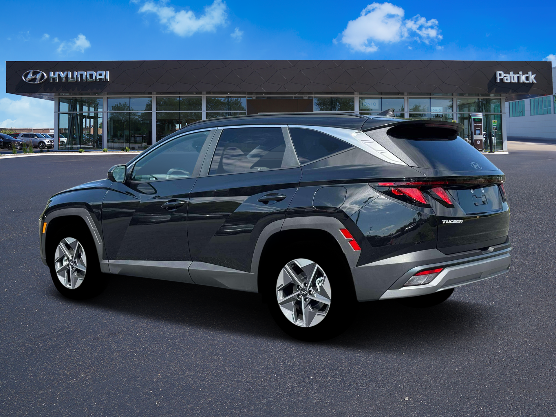 New 2026 Phantom Black Hyundai SEL Plus image 4