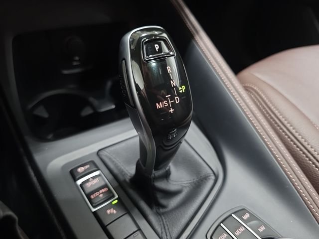Used 2021 Mineral White Metallic BMW xDrive28i image 24