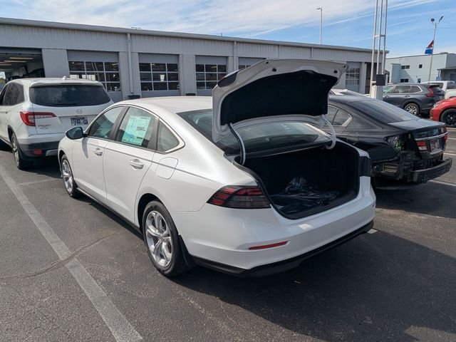 New 2026 Platinum White Pearl Honda LX image 5