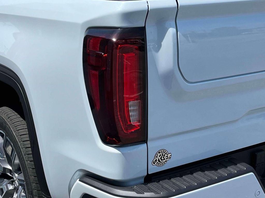 2026 GMC Sierra 1500 Denali - Photo 10