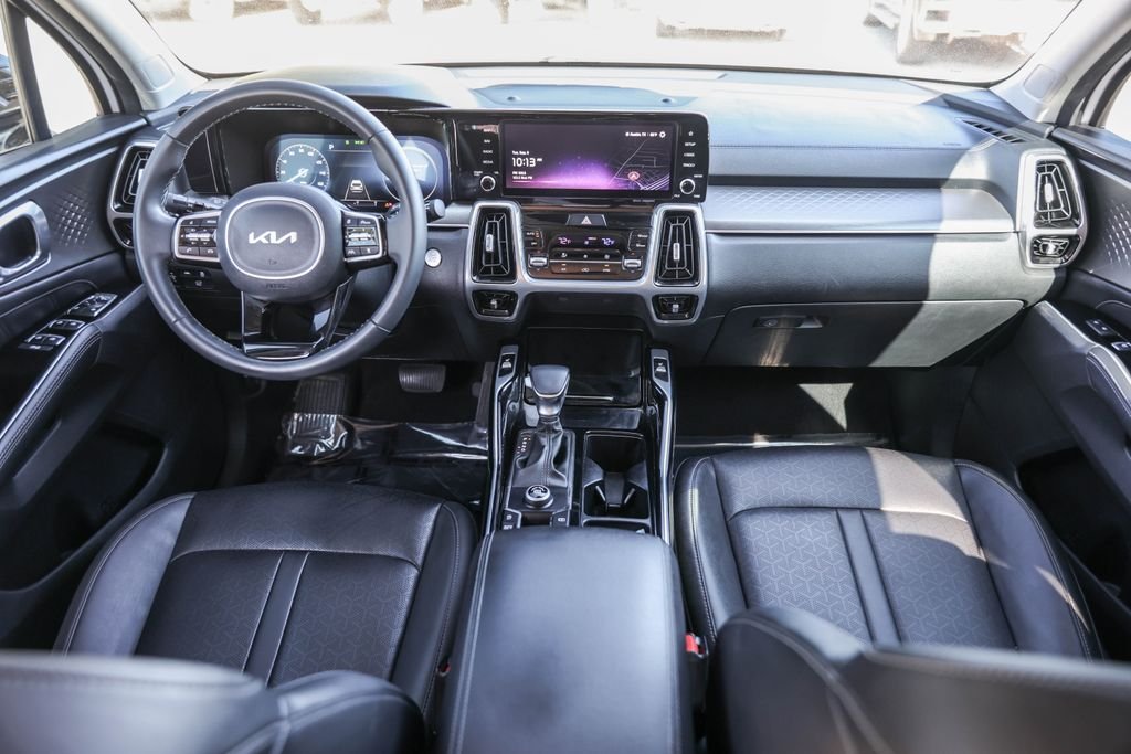Used 2023 White Kia SX image 29
