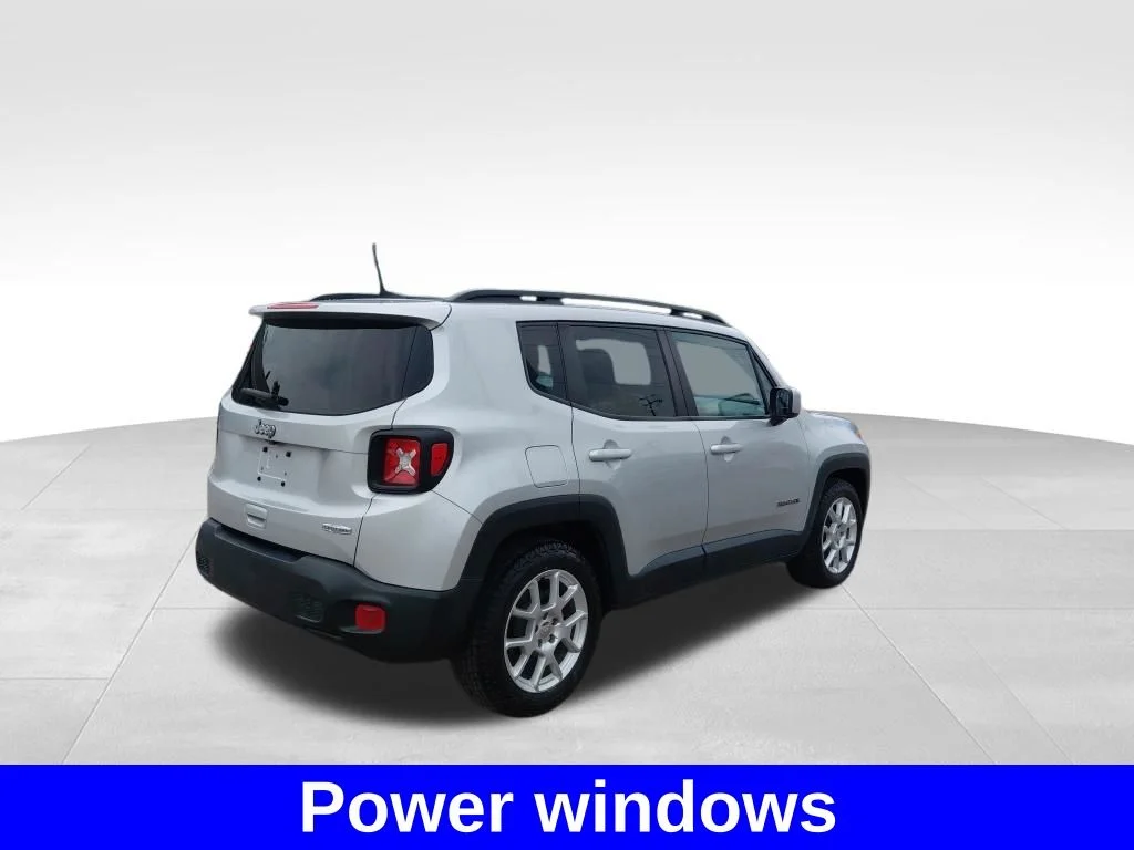 Used 2021 Glacier Metallic Jeep Latitude image 10