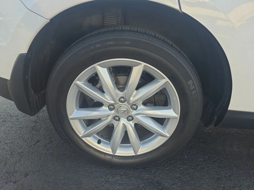 Used 2021  Acura Base image 26