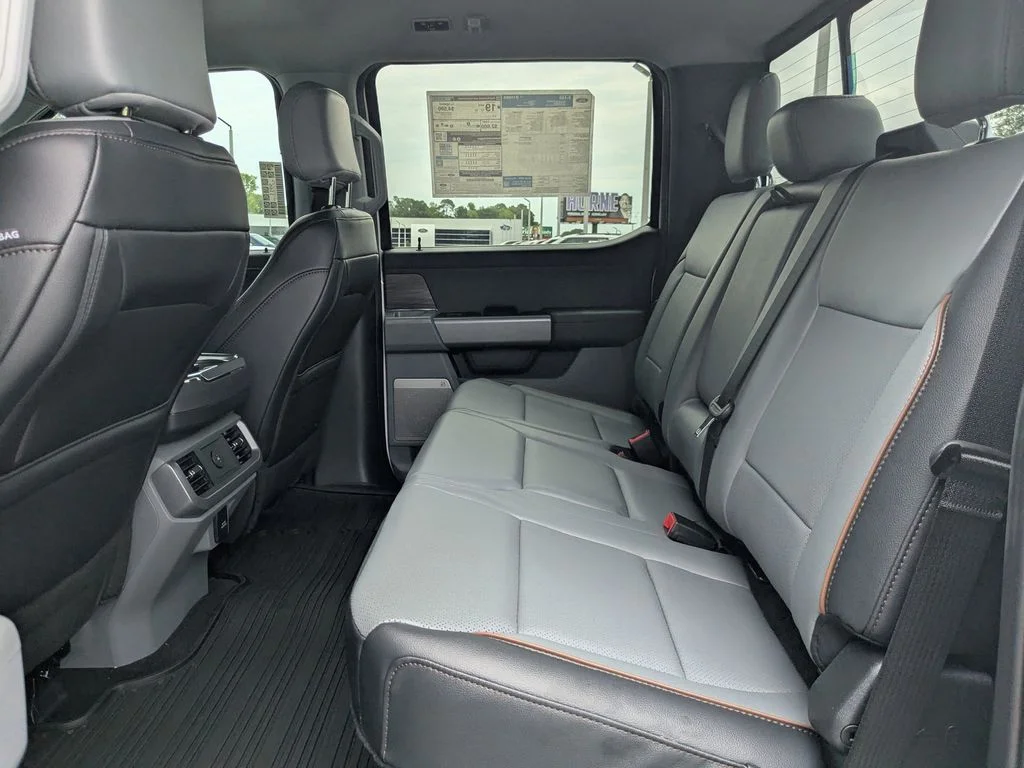 New 2026 Oxford White Ford Lariat image 14
