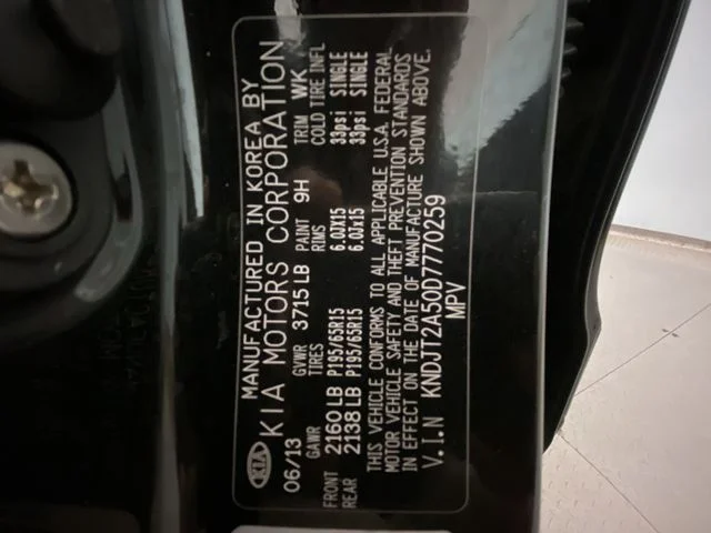 Used 2013 Gray Kia Base image 25