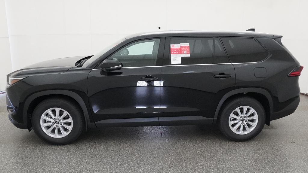 New 2026 Midnight Black Metallic Toyota Hybrid XLE image 3