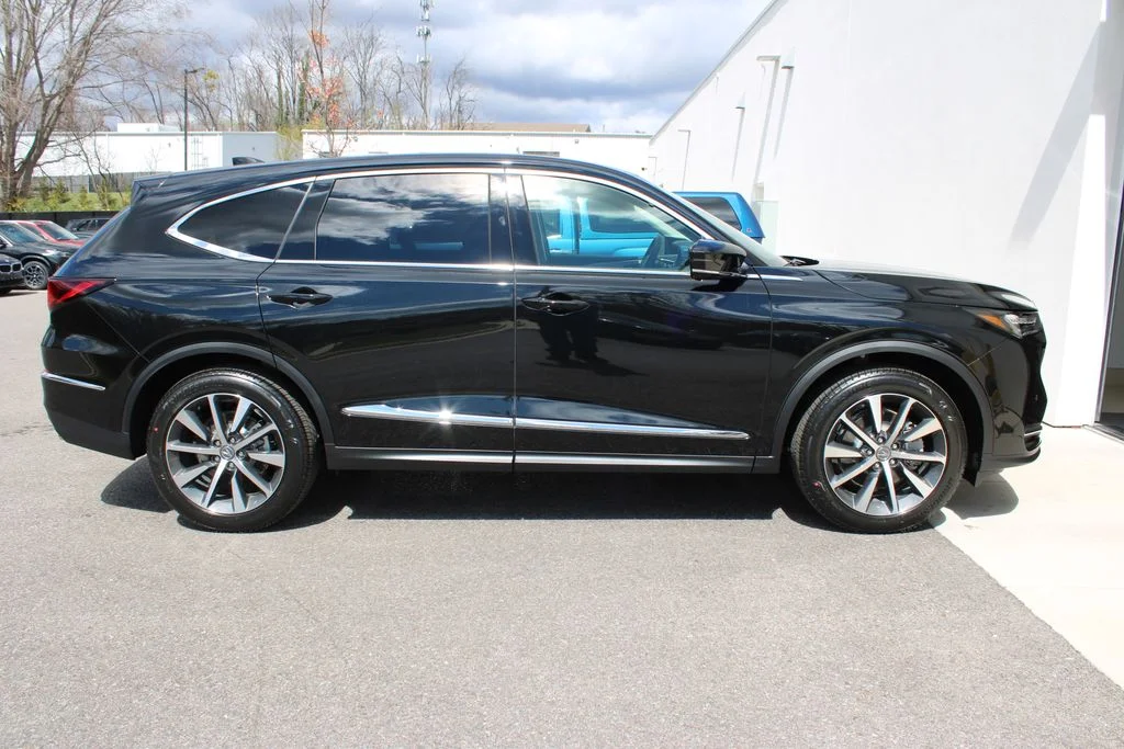 New 2026 Majestic Black Pearl Acura Technology Package image 32