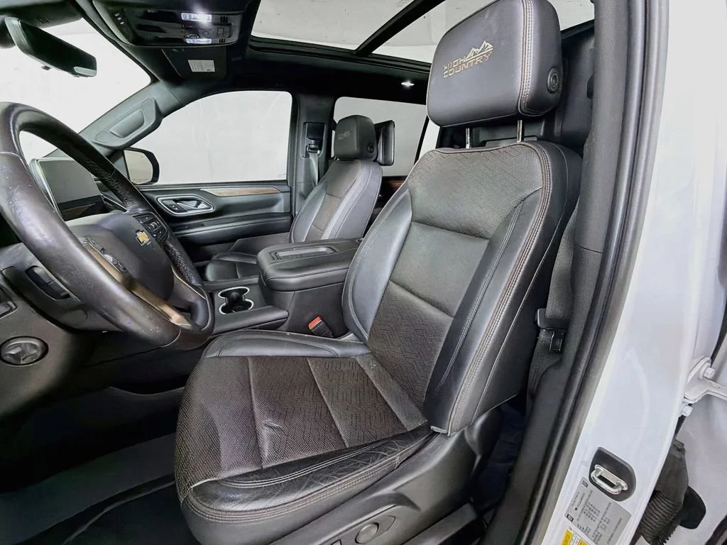 Used 2021 Summit White Chevrolet High Country image 12