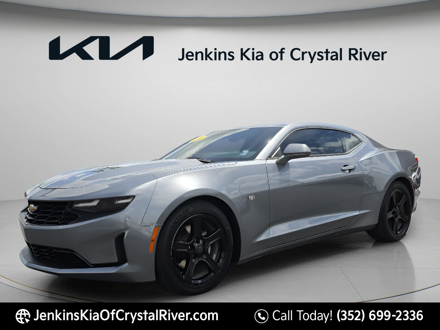 Used 2021 Satin Steel Gray Metallic Chevrolet 1LT image 10