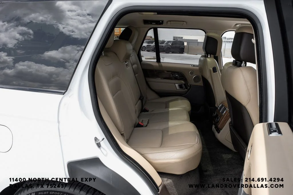 Used 2019 Fuji White Land Rover 5.0L V8 Supercharged image 44